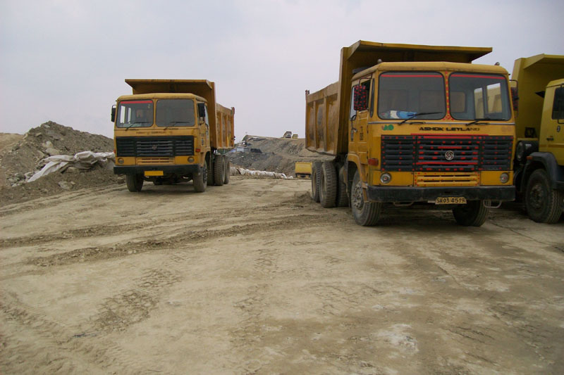 RADIX INFRA PROJECTS :: EARTH WORK FOR AREA LEVELING, SASAN,M.P.